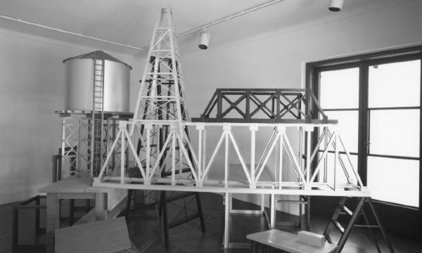Siah Armajani, <em>Siah Armajani: Recent Work</em>, May 15 – October 31, 1993 (installation view, 1993)