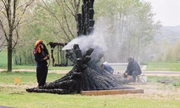 <em>Chakaia Booker</em><i> </i>at Storm King Art Center, May 12 - November 14, 2004<i> </i>(exhibition installation)