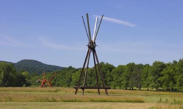 Mark di Suvero: E=MC2