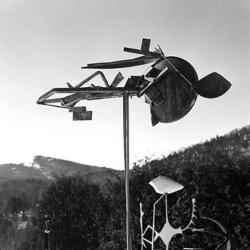 <em>Cubi XXI </em>(1964), Bolton Landing, NY, c. 1964